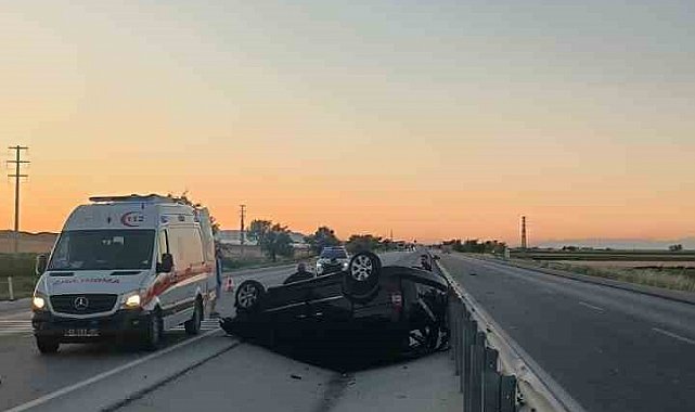 Konya'da kontrolden çıkan kamyonet devrildi: 1 ölü, 2 yaralı