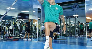 Konyaspor salonda çalıştı