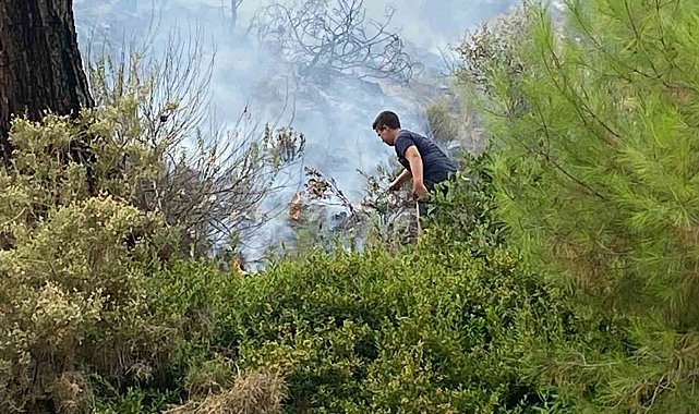 Kumluca'da çıkan orman yangınında 1 dekar alan yandı