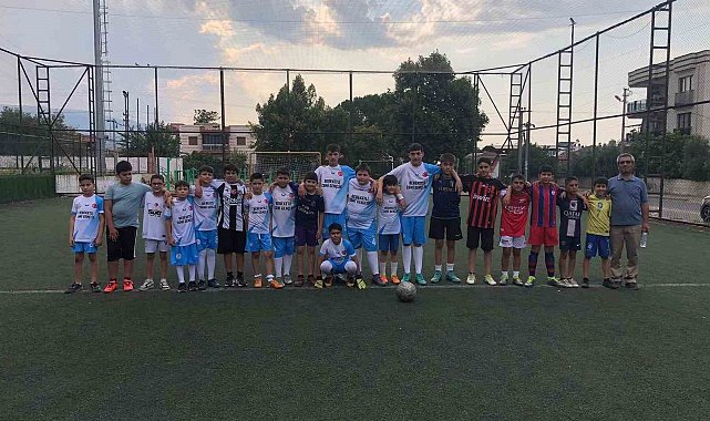 Kur'an Kursu öğrencileri halı sahada buluştu