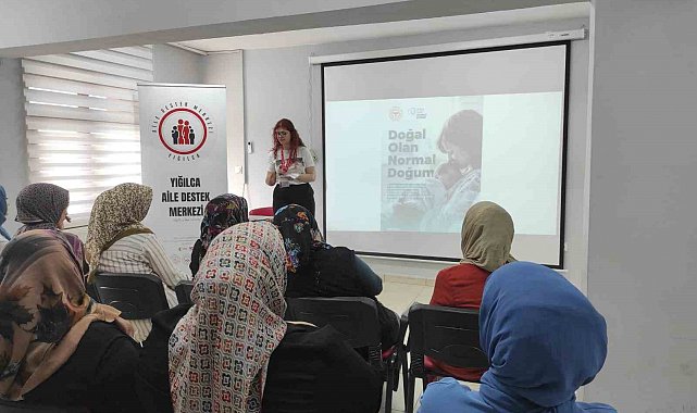 Kursiyerlere normal doğum semineri anlatıldı