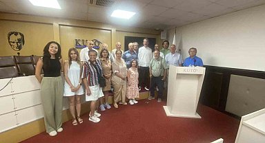 Kuşadası'nda Türk Kültürü Konferansı yoğun ilgi gördü