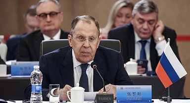 Lavrov: "Trump, savaşı uzatmak isteyen NATO ve AB ülkelerinin baskısına maruz kalıyor"