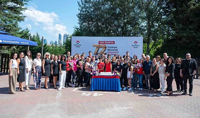 LGS 2025'te Bahçeşehir Koleji'nden 72 Türkiye birincisi çıktı