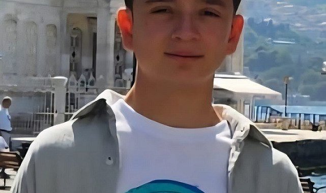 LGS'de tam puan alan Ölmez; "Başarımı çok kitap okumaya borçluyum"