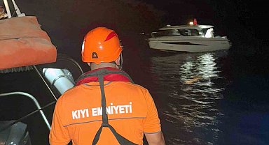 Makine arızası sonucu sürüklenen tekne KIYEM ekiplerince kurtarıldı