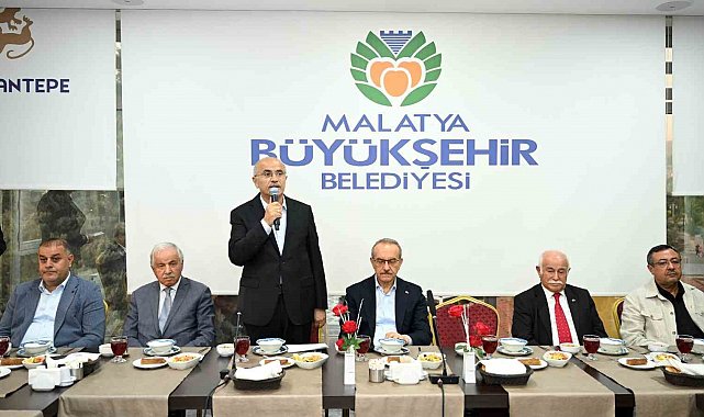 Malatya'da Büyükşehir Belediyesinden Muharrem İftarı