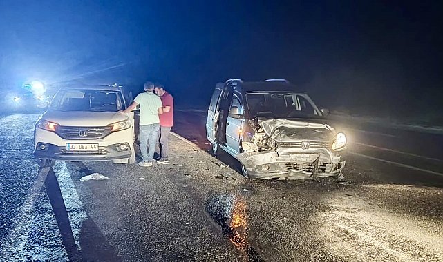Malatya'da iki otomobil çarpıştı: 4 yaralı