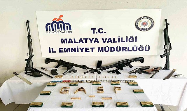 Malatya'da silah teşhiri yapan şüphelilere eş zamanlı operasyon: 29 gözaltı