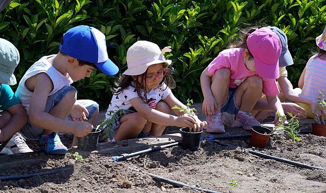 Maltepe Çocuk Tarım Parkı minik ziyaretçilerini ağırladı