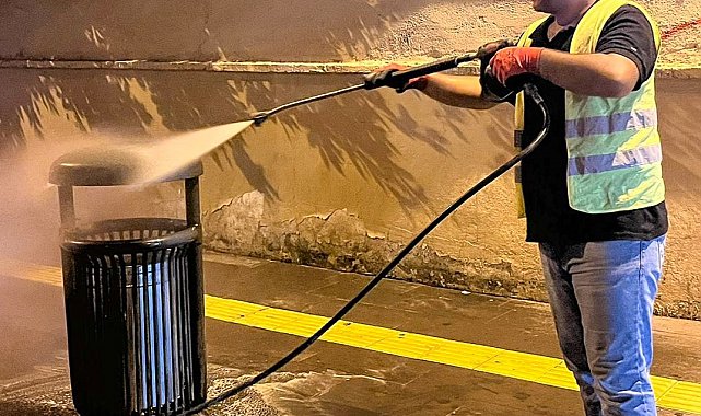 Manavgat Belediyesi'nden yaz yoğunluğuna özel temizlik seferberliği