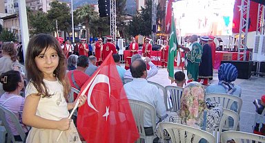 Manisa'da 15 Temmuz Demokrasi ve Milli Birlik Günü programı gerçekleştirildi