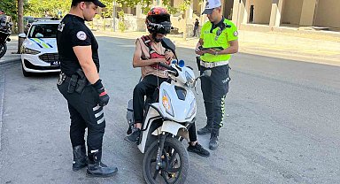 Manisa'da kurallara uymayan motosiklet sürücülerine ceza yağdı
