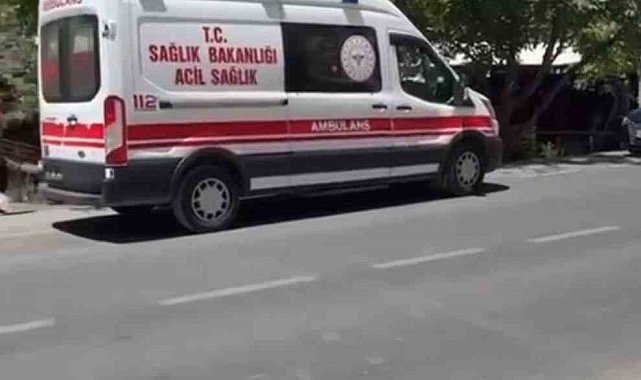 Mardin'de iki otomobil çarpıştı: 4 yaralı