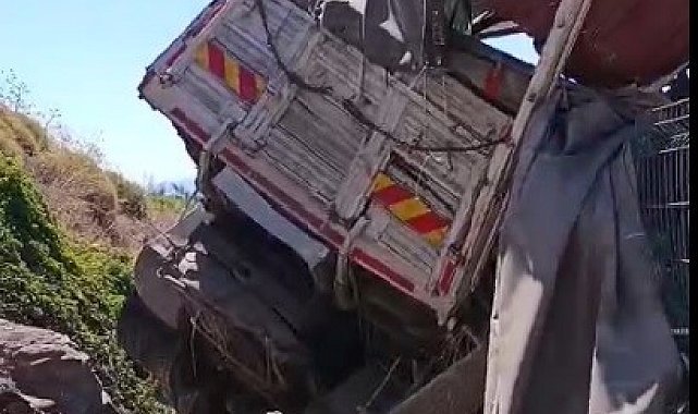 Milas'ta trafik kazası: "Baba ve oğlu yaralandı"