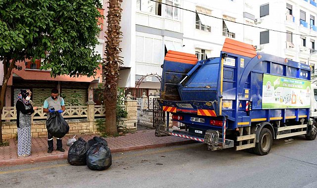 Muratpaşa'nın Çevreci Komşu Kart'ı ile kurtarılan ağaç sayısı 201 bin 158'e yükseldi