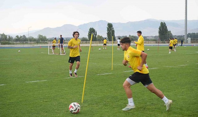 Muşspor, 2. Lig hazırlıklarını sürdürüyor