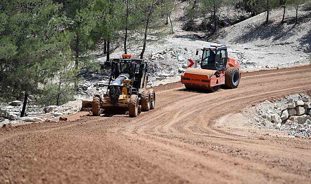 Mut'ta 9 mahalleyi birbirine bağlayan grup yolu genişletildi
