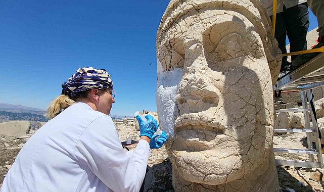 Nemrut Dağı'ndaki heykellere nano kireç enjekte edildi