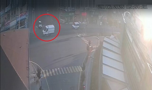 Nevşehir'de sürücünün ortalığı birbirine kattığı kaza görüntüleri ortaya çıktı