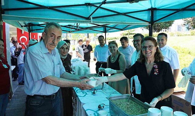 Nilüfer Belediyesi'nden şehit ve gazi yakınlarına aşure ikramı
