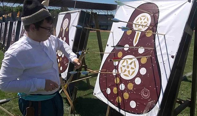 Okçuluk çocukların hem ruhuna hem bedenine iyi geliyor