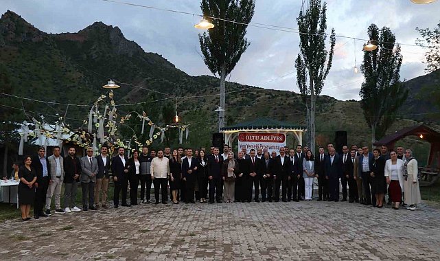 Oltu adliyesinde duygusal veda