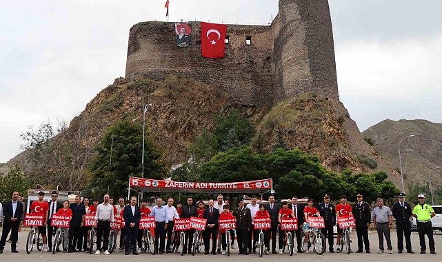 Oltu'da 15 Temmuz Demokrasi ve Millî Birlik Günü etkinlikleri düzenlendi