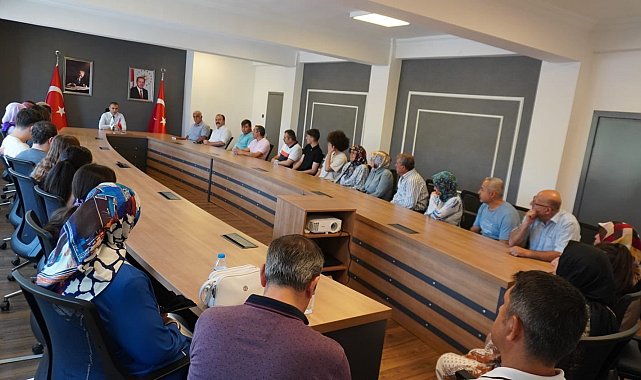 Osmancık'ta YKS'de ilk 30 bine giren öğrencilere ödül