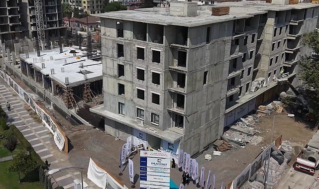 Osmaniye'de rezerv alanda binalar yükseliyor