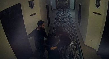 Otelin yöneticileri yangın anında böyle kaçmışlar: O anlar kamerada