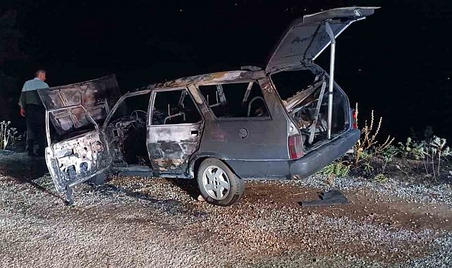 Otomobil alev alev yandı