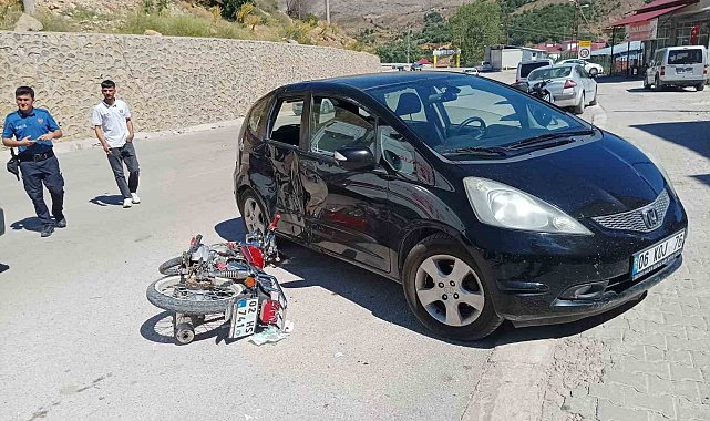 Otomobil ile motosiklet çarpıştı: 2 yaralı