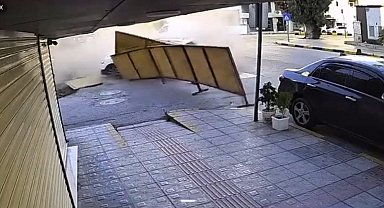 Otomobille çarpışan cip önüne ne geldiyse yıktı