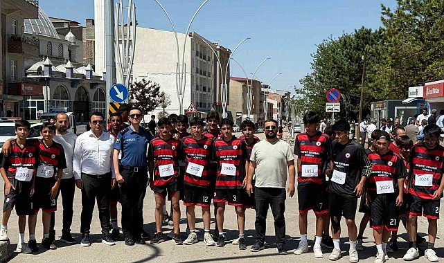 Özalp'te 15 Temmuz Gençlik Koşusu yapıldı