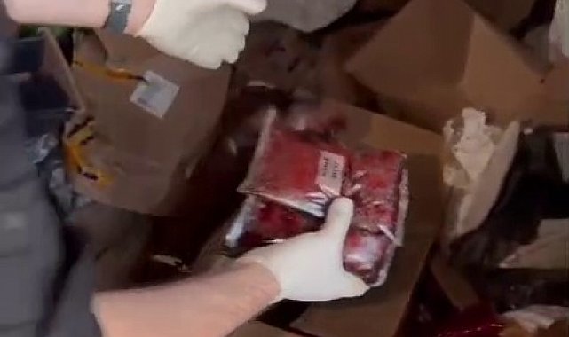 Polis 1 ton 798 kilogram kaçak nargile tütünü ele geçirdi