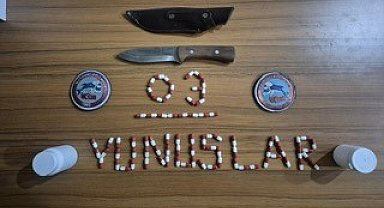 Polis 51 bin adet doldurulmuş makaron ve ruhsatsız silahlar ele geçirdi