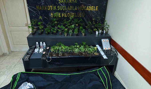 Polisten 3 ayrı uyuşturucu operasyonu: 5 gözaltı