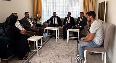 Pursaklar Belediye Başkanı Çetin, 15 Temmuz şehitlerinin ailelerini ve gazileri ziyaret etti