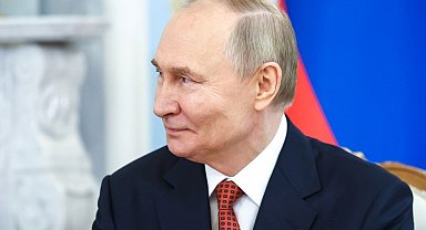 Putin: "Trump ile telefon görüşmesi yapacağım"