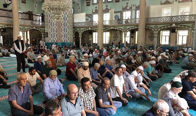 Reşadiye Camii'nde şehitler için program düzenlendi