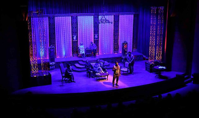 Sakarya'da tiyatroya büyük ilgi