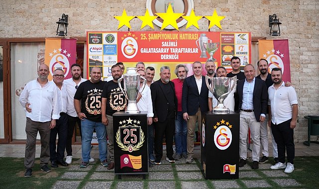 Salihli'deki Galatasaraylılardan çifte kupalı kutlama