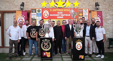 Salihli'deki Galatasaraylılardan çifte kupalı kutlama