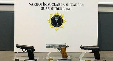 Samsun'da silah ve uyuşturucu ele geçirildi: 2 gözaltı