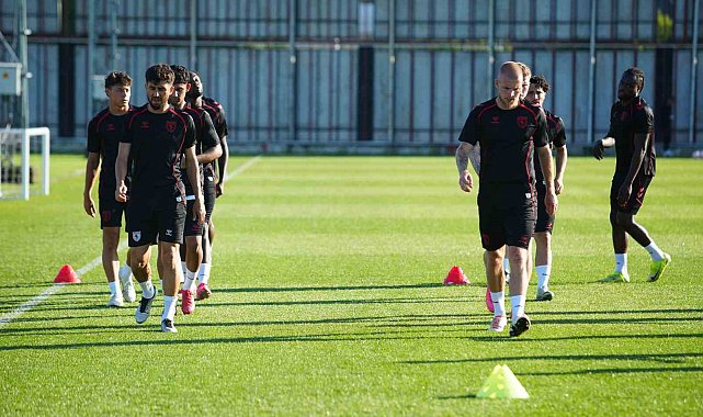 Samsunspor yeni sezona günde çift antrenmanla hazırlanıyor