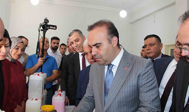 Sanayi ve Teknoloji Bakanı Kacır, Siirt'te iş insanlarıyla bir araya geldi