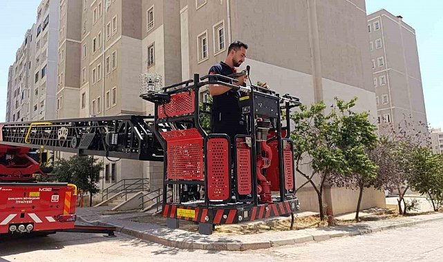 Şanlıurfa'da itfaiyeden güvercin kurtarma operasyonu
