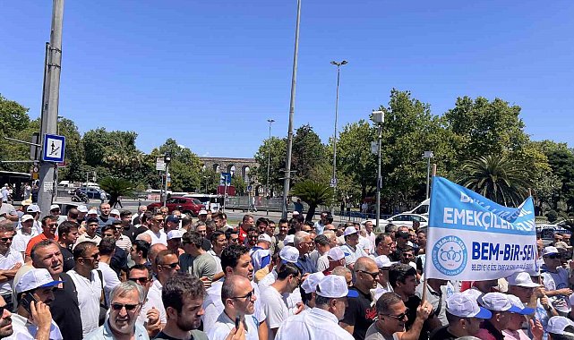 Saraçhane'de İBB çalışanlarından promosyon protestosu