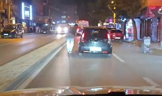 Scooterli gencin tehlikeli yolculuğu kamerada